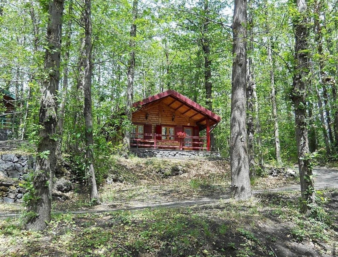 Chalet Etna Milo Bagian luar foto