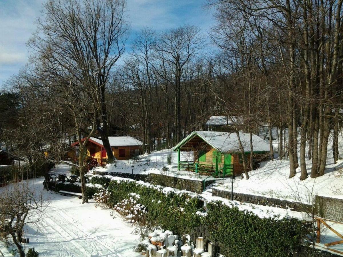 Chalet Etna Milo Bagian luar foto